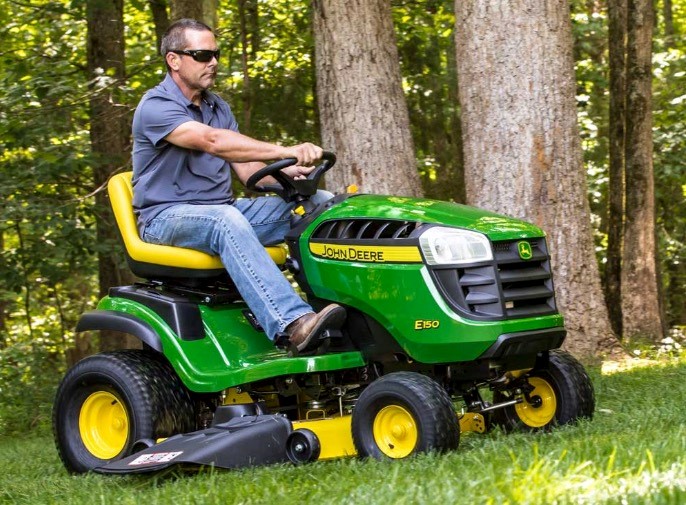 E150 john deere online mower